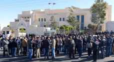 Members of Teachers Syndicate protest in front of Karak Palace of Justice