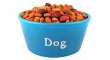 Man eats dog food for 30 days to prove it’s good enough for dogs