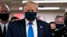 Trump dons face mask for first time