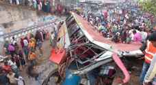 19 killed in Bangladesh bus crash