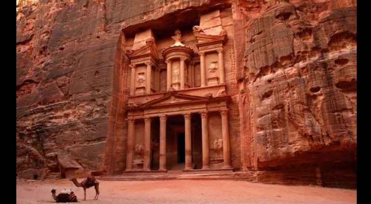 Last year, 464,154 people visited Petra.
