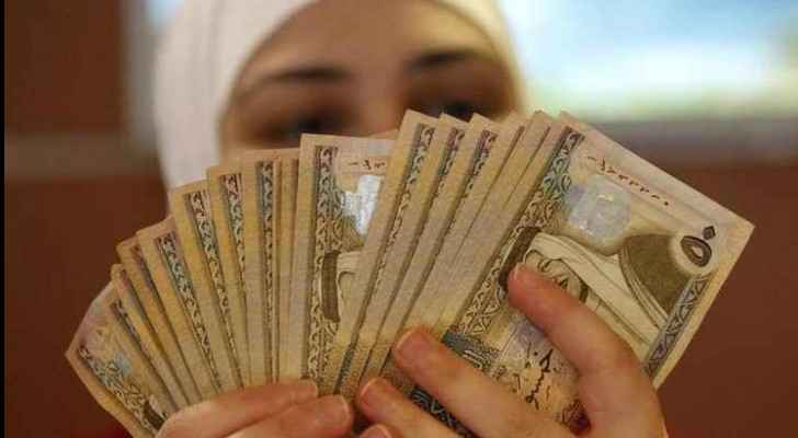  Citizens whose income is less than 1500 dinars will receive bread subsidy in proportion to the number of family members (Zawya)