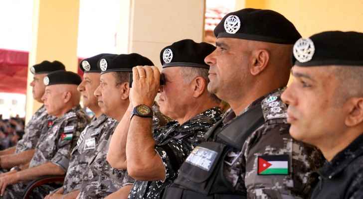 King attends security exercise by Gendarmerie