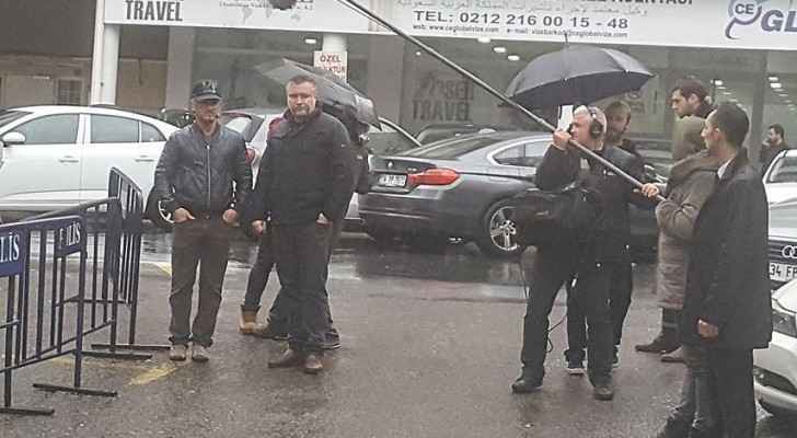 Sean Penn and his film crew shooting in Istanbul. (Anadolu)