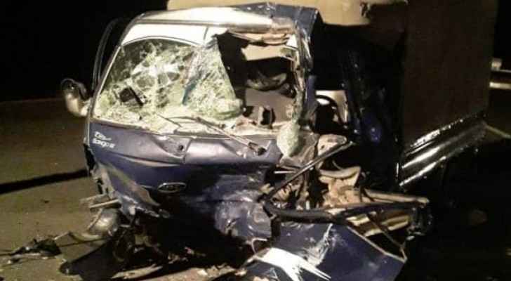 One seriously injured in two-vehicle collision in Karak
