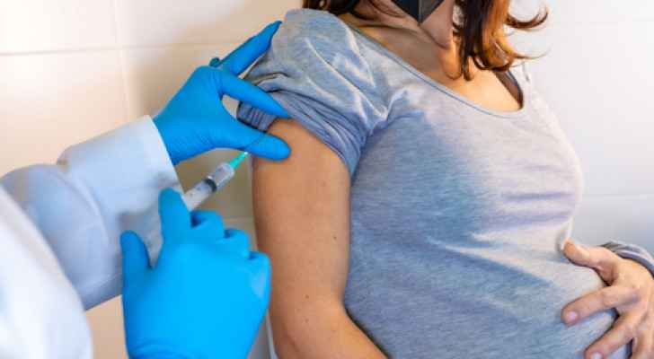Saudi Health Ministry permits pregnant women to register for COVID-19 vaccines