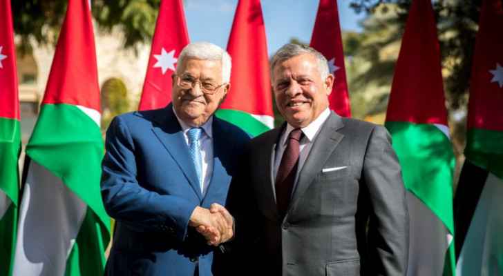 His Majesty condemns Israeli Occupation violations during call with Abbas