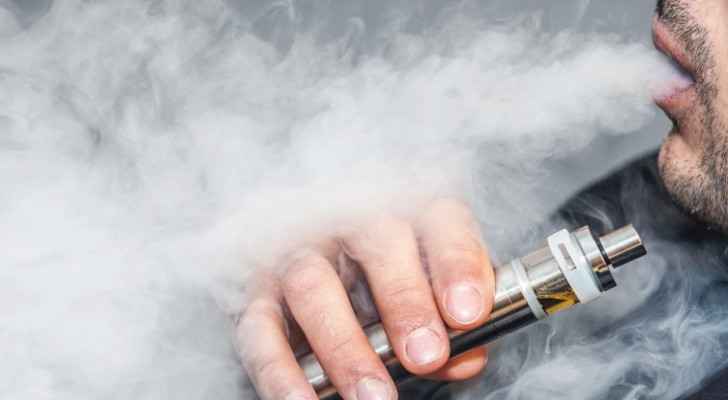 E-cigarettes banned in closed spaces: Sharkas