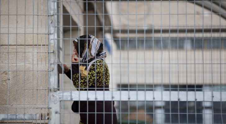 Israeli Occupation grants Palestinian women prisoners' right to make phone calls