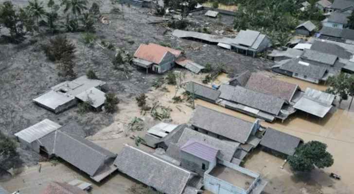 7.3-magnitude quake strikes Indonesia