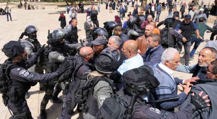 Settlers storm Al-Aqsa Mosque as Israeli Occupation forces attack Palestinians