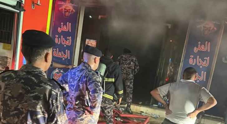 IMAGES: Fire breaks out in store in Mafraq