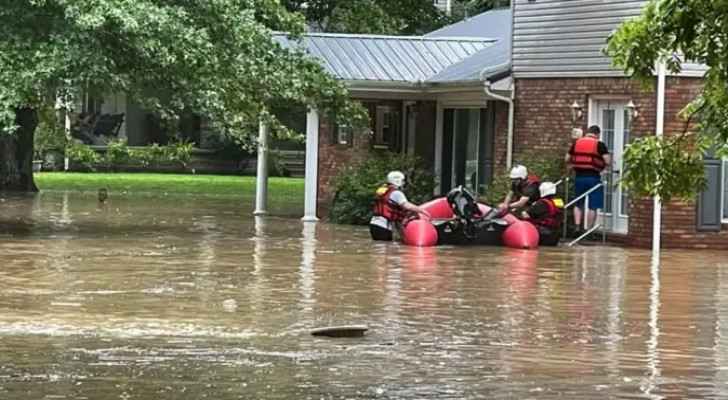 Overnight flash floods in Kentucky: governor expects 'loss of life'