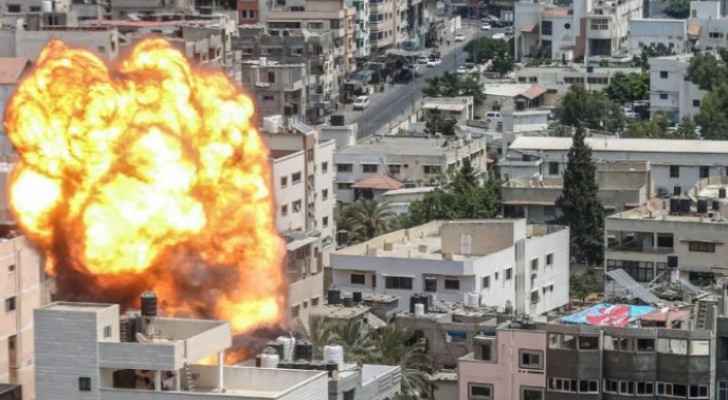 Israeli Occupation bombs residential building in Gaza