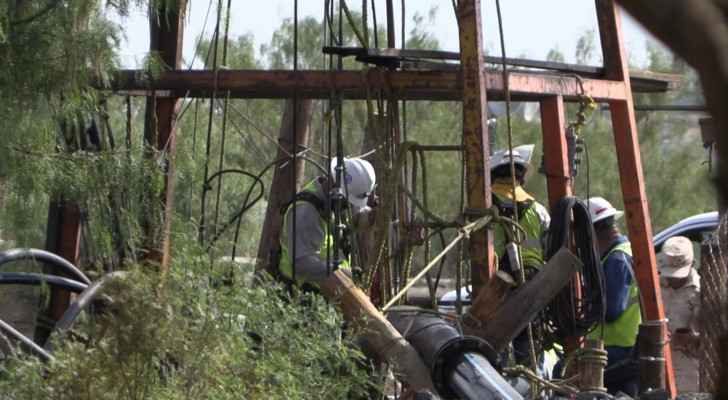 Mexico prepares to begin underground search for trapped miners