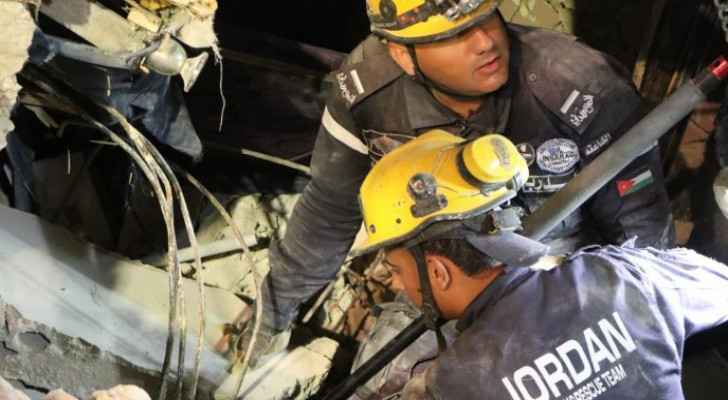 Four people remain trapped under rubble of Al-Weibdeh building