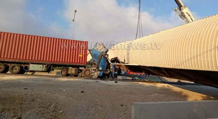 IMAGES: Pedestrian bridge collapses after being hit by heavy truck, four injured