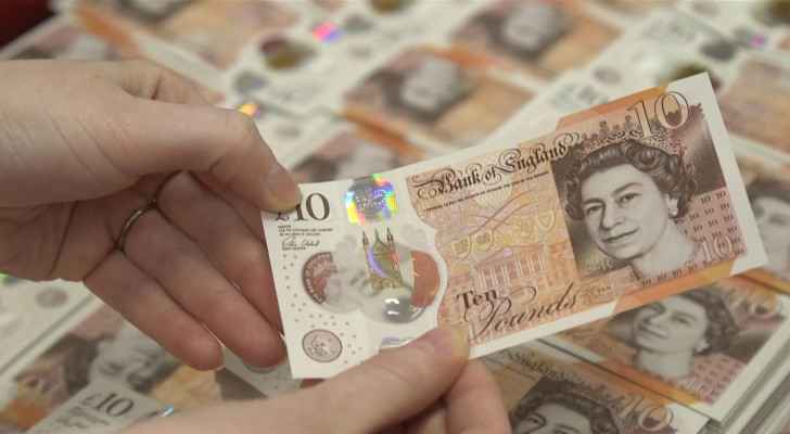Pound jumps 1% against dollar on UK government action