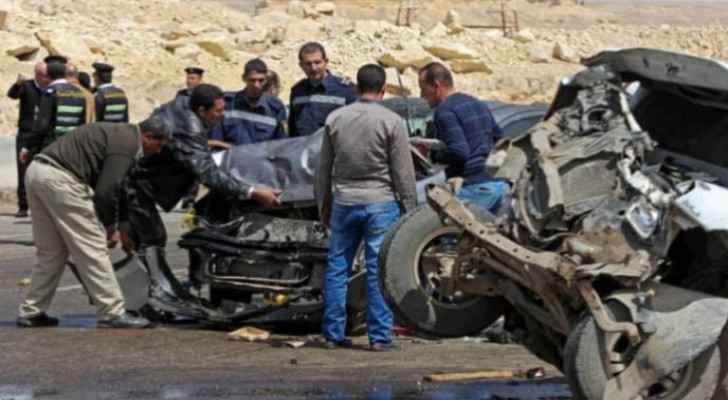 10 killed, nine injured in two-vehicle collision in Egypt