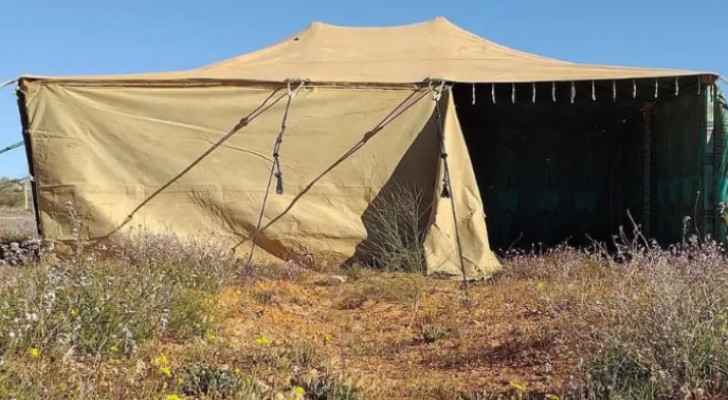 Two wanted drug dealers arrested inside tent in Central Badia