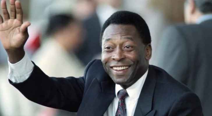 Football legend Pelé dies at 82