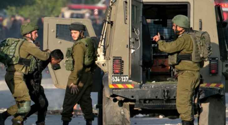 Israeli Occupation detains several Palestinians in West Bank