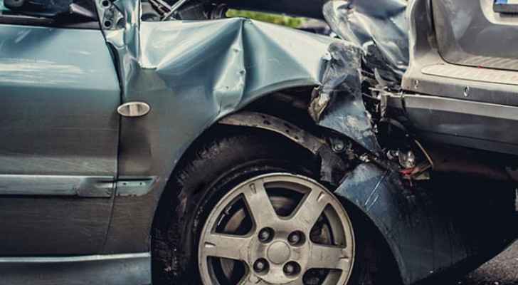 Seven injured in two-vehicle collision in Jerash