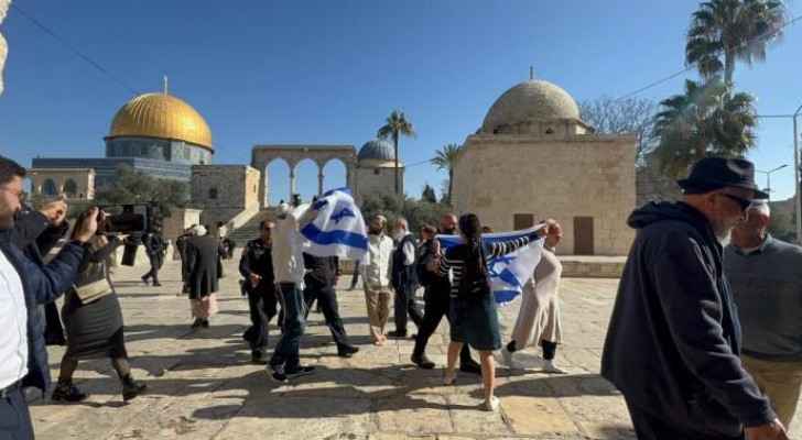 Settlers raise Israeli Occupation flag inside Al-Aqsa Mosque