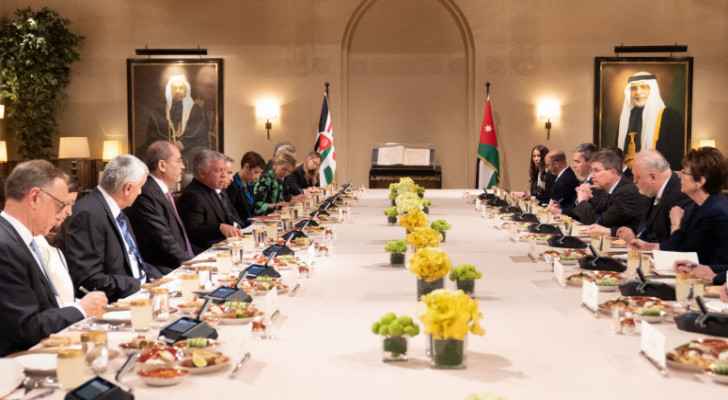 King meets ambassadors of EU countries in Jordan