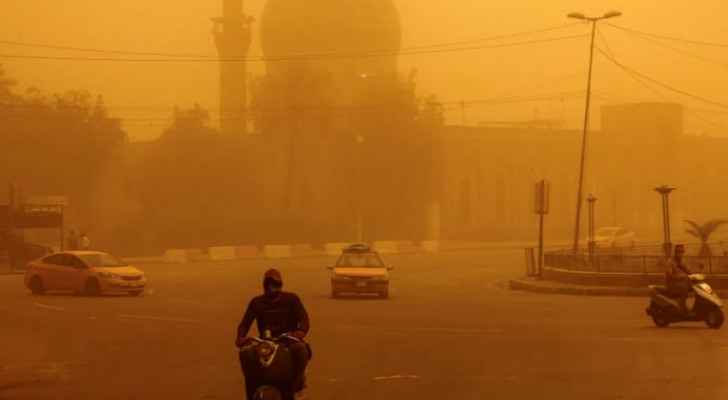 Dust blankets Baghdad as sandstorm sweeps Iraqi capital