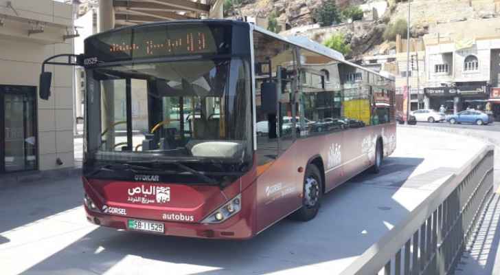 Amman Mayor announces free bus rides on Crown Prince's wedding day