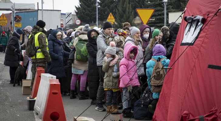 Thousands of Russians displaced fleeing shelling near Ukraine border