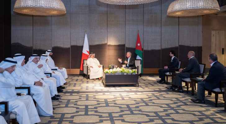King Abdullah II in talks held with King of Bahrain Hamad bin Isa Al Khalifa in Aqaba. (April 17, 2024) (Photo: RHC) 