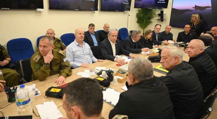 “Israeli” War Cabinet in a meeting last Sunday following the Iranian aerial attack. (Photo: Ariel Hermoni)