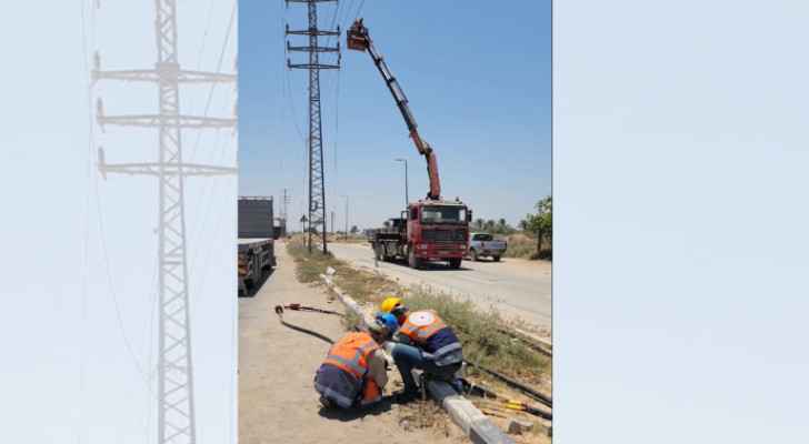 Israeli Occupation fixing the electricity in Gaza